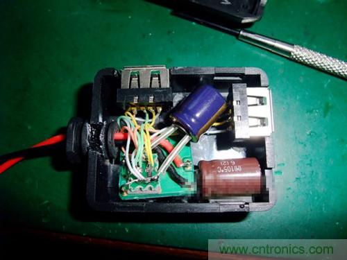 DIY:自制安全高效車(chē)用手機(jī)充電器