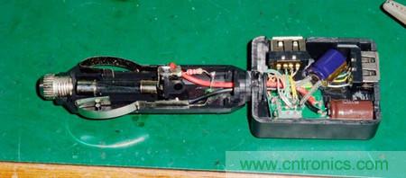 DIY:自制安全高效車(chē)用手機(jī)充電器