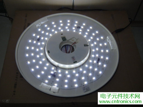高端大氣上檔次！智能遙控調(diào)光LED吸頂燈拆解