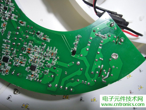 高端大氣上檔次！智能遙控調(diào)光LED吸頂燈拆解