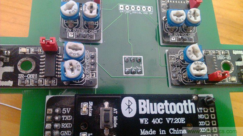 牛人力作!PCB版藍牙智能小車DIY