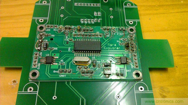 牛人力作!PCB版藍牙智能小車DIY