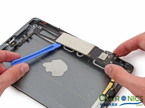 最新最牛最逆天的拆解:iPad Mini Retina 內部大揭秘!