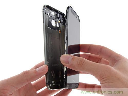 牛人強拆！新HTC One(M8)真機精密做工難修理