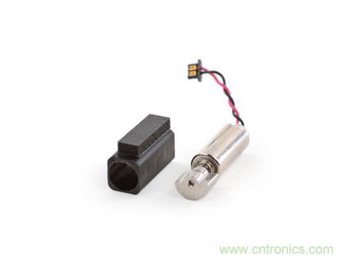 牛人強拆！新HTC One(M8)真機精密做工難修理