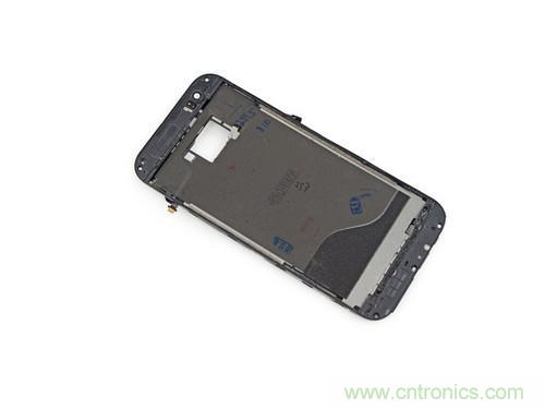 牛人強拆！新HTC One(M8)真機精密做工難修理