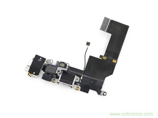 有什么地方沒有變？iPhone SE真機拆解