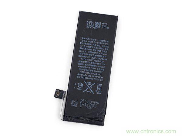 有什么地方沒有變？iPhone SE真機拆解